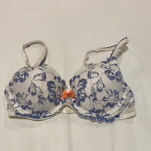 White and Blue Floral Lace Underwire Bra
